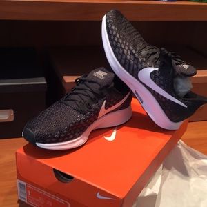Women’s Nike Air Zoom Pegasus 35 size 8